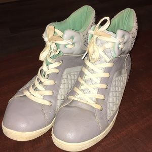 High top sneakers